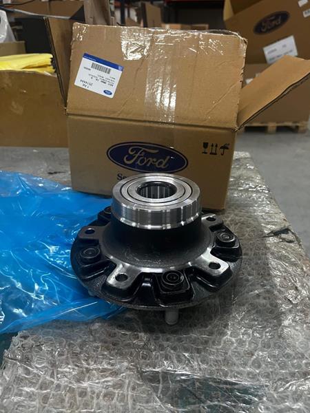 FORD KK212B664CA Arka Teker Poryalı Bilya Transıt 14> Custom 12>kısa Kasa Önden Çeker